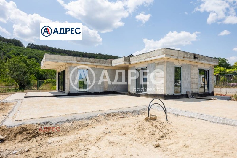 Продава  Къща, град Варна, м-т Долна Трака •  420 000 EUR • ID 99423456 — holmes.bg - [1] 