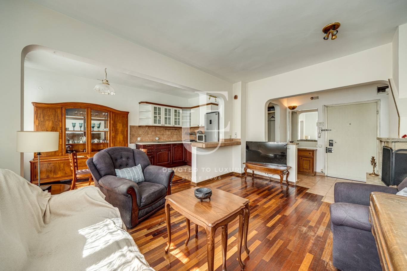 Продава 2-СТАЕН, гр. София, Докторски паметник, снимка 2 - Апартаменти - 53862620