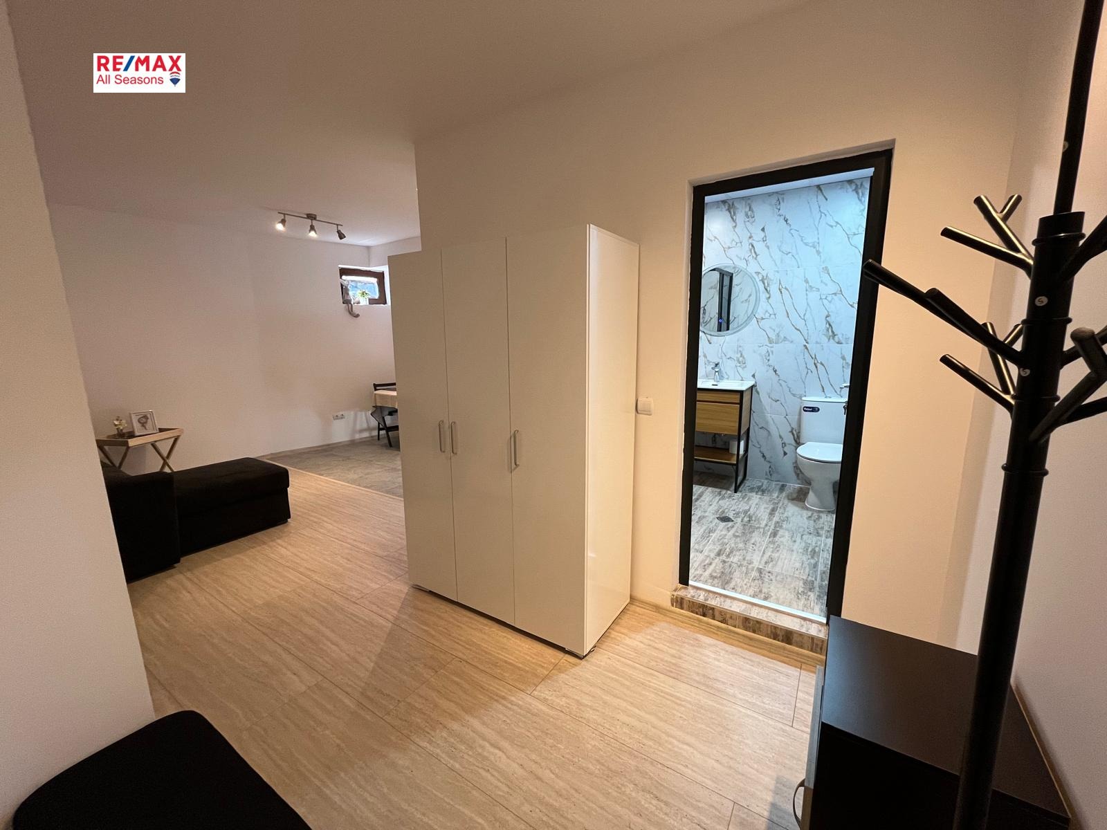 Продава АТЕЛИЕ, ТАВАН, гр. Банско, област Благоевград, снимка 2 - Апартаменти - 53646582