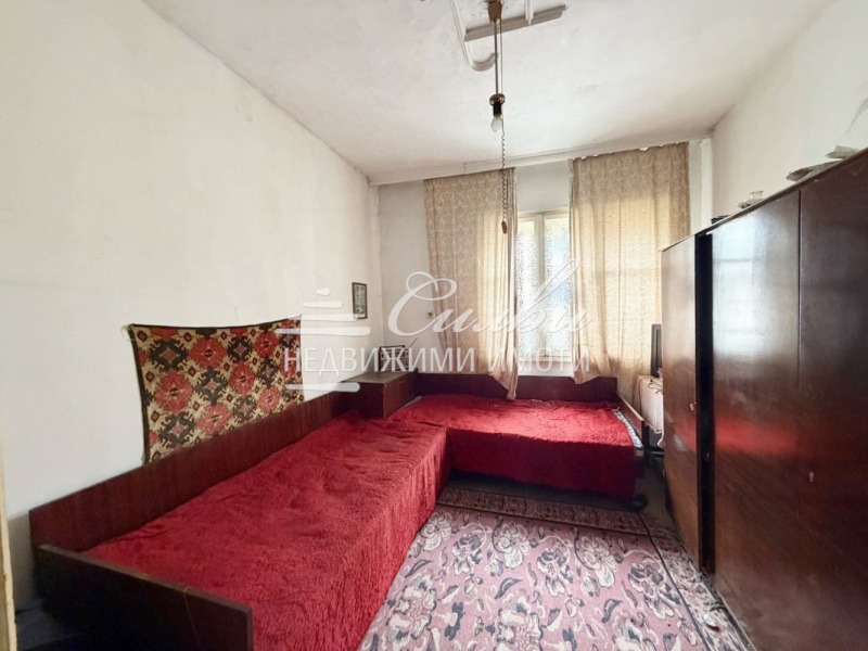 Продава КЪЩА в област Шумен, гр. Нови пазар - 130 кв.м / 72 000 € » 140 819.76 лв., НЕДВИЖИМИ ИМОТИ СИЛВИ