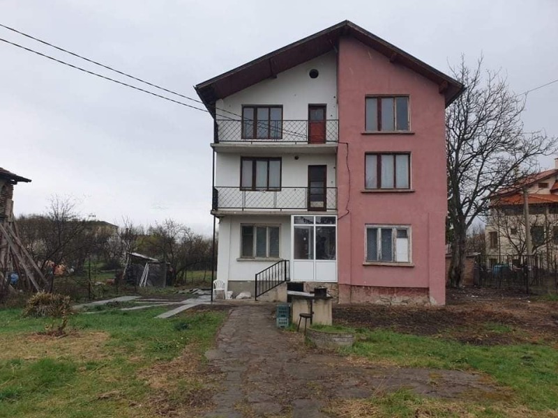 Продава КЪЩА в град София, с. Волуяк - 190 кв.м / 250 000 € » 488 957.50 лв., ЕМПАЙЪР ЕСТЕЙТ БИЛДИНГ