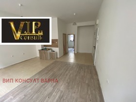 2-стаен град Варна, Операта 2