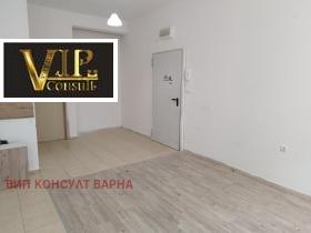 2-стаен град Варна, Операта 8