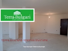 3-стаен град Перник, Изток 5