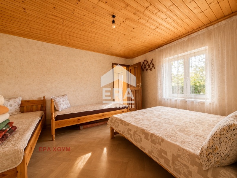 Продава КЪЩА, с. Врата, област Пловдив, снимка 11 - Къщи - 56664158