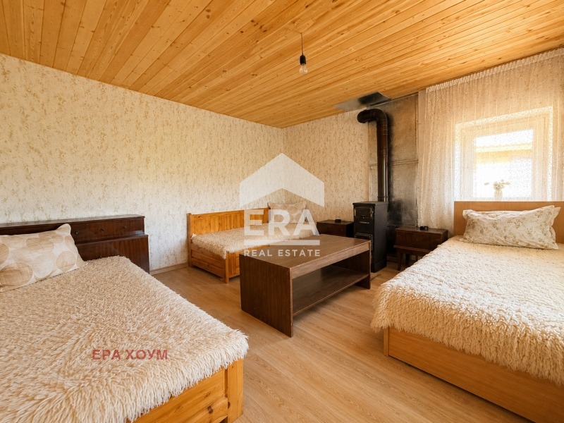 Продава КЪЩА, с. Врата, област Пловдив, снимка 14 - Къщи - 56664158