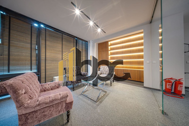 Продава ОФИС в град София, Борово - 186 кв.м / 557 000 € » 1 089 397.31 лв., БИ ПИ СИ