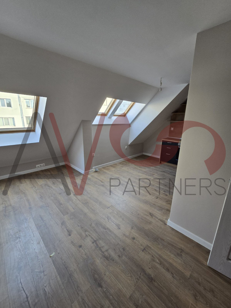 Til salgs  Maisonette Sofia , Nadesjda 1 , 145 kvm | 59637063 - bilde [2]