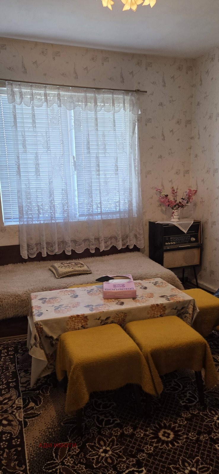 Продава КЪЩА, гр. Карлово, област Пловдив, снимка 5 - Къщи - 56126331