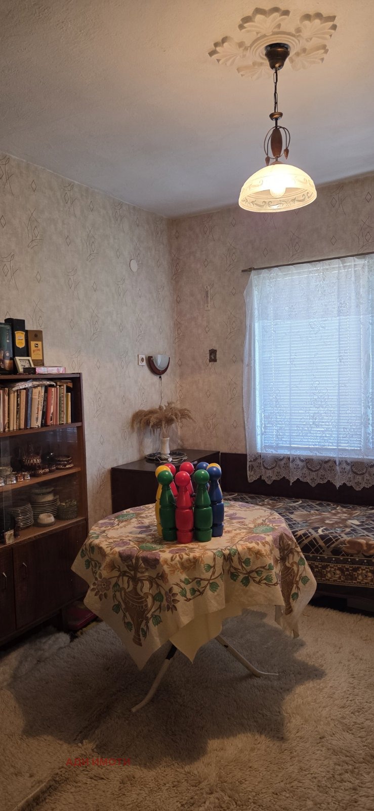 Продава КЪЩА, гр. Карлово, област Пловдив, снимка 6 - Къщи - 56126331