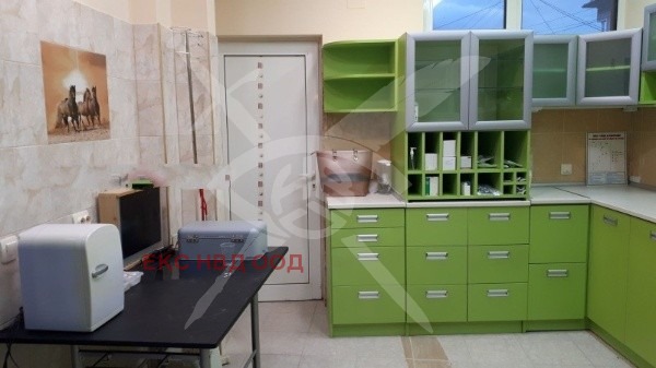 Продава МАГАЗИН, област Пловдив, гр. Хисаря • 97900 € / 191475.76 лв. • 90788085 1