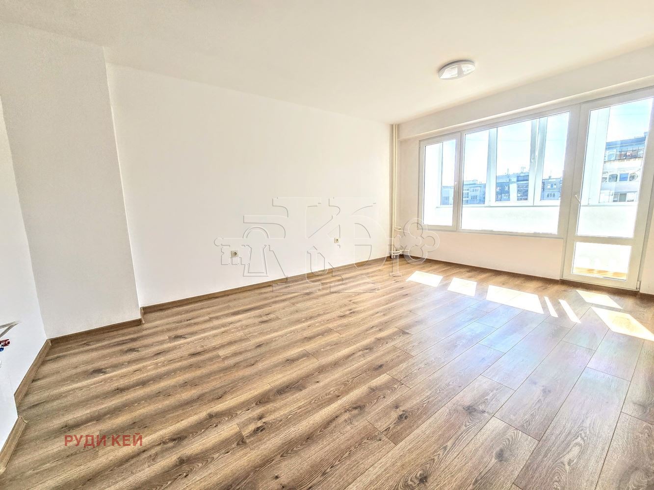 Продава 3-СТАЕН, гр. Варна, Младост 1, снимка 2 - Апартаменти - 53708476