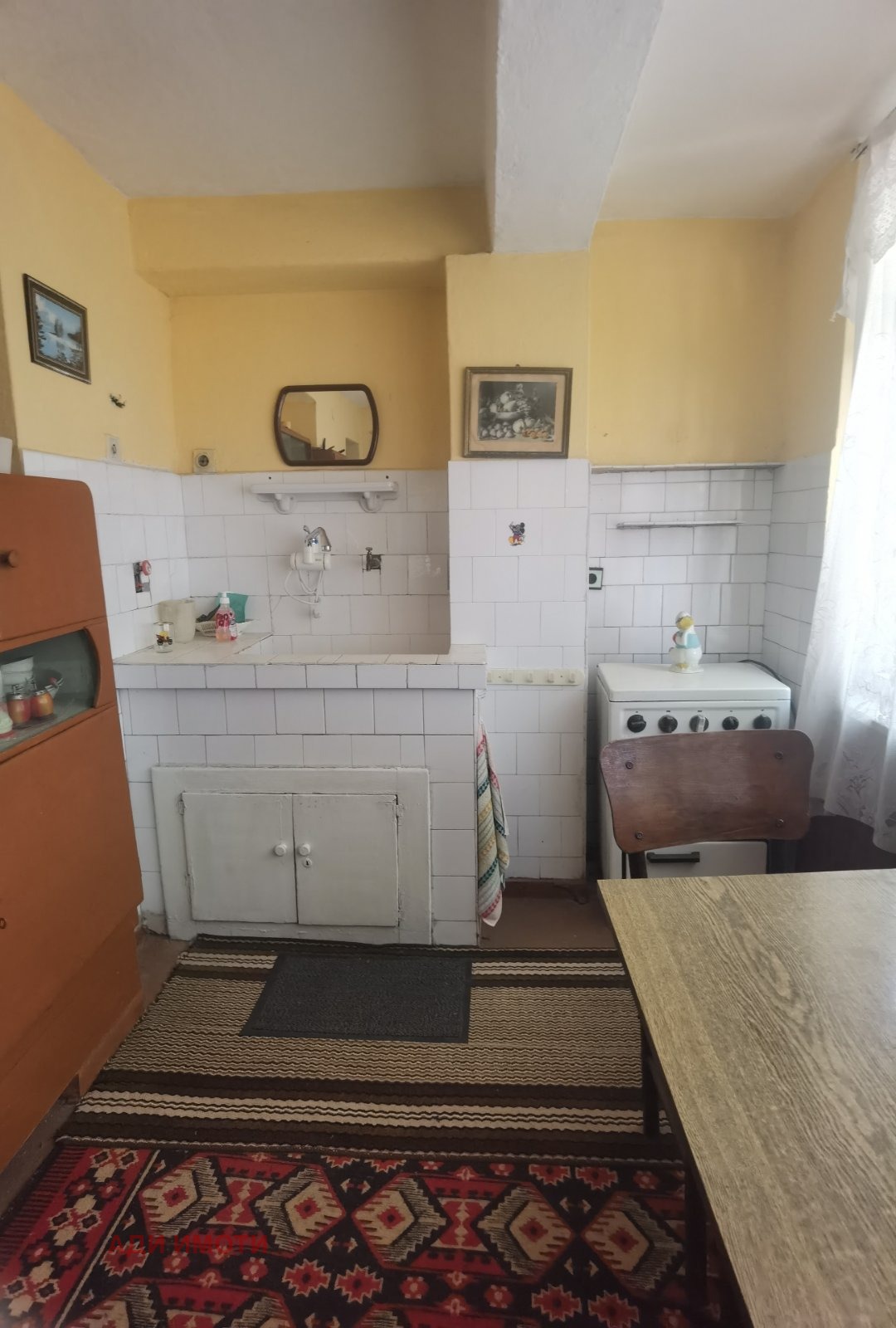 Продава КЪЩА, гр. Карлово, област Пловдив, снимка 2 - Къщи - 56126331
