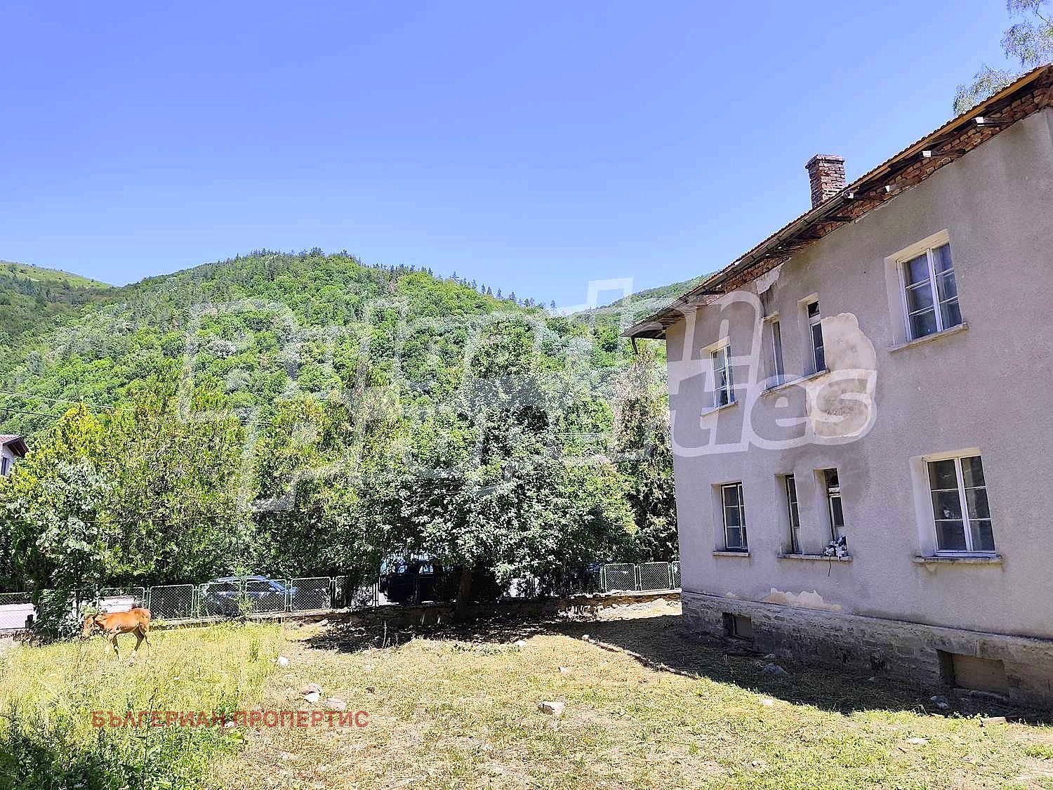 Продава ХОТЕЛ, с. Рибарица, област Ловеч, снимка 2 - Хотели - 51127612