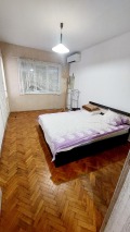 Продава 3-СТАЕН, град Добрич, Център • 180000 лв. / 92032.54 € • 49339511 5