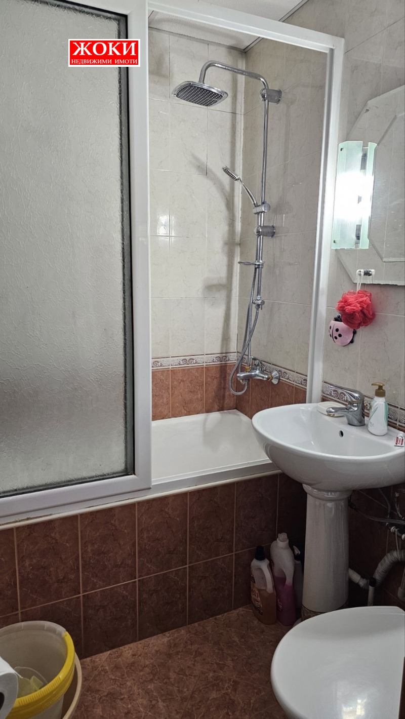 Продава  3-стаен град Перник , Изток , 88 кв.м | 25629574 - изображение [17]