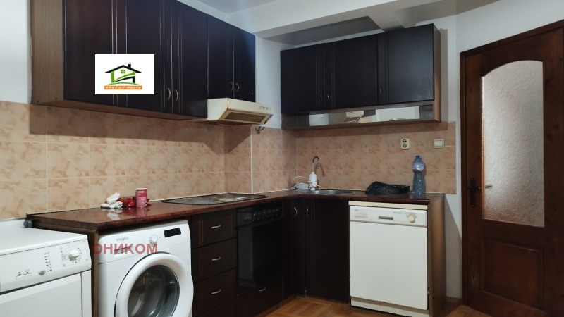 Продава 3-СТАЕН, гр. Пазарджик, Идеален център, снимка 5 - Апартаменти - 51030301