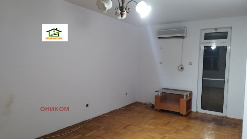 Продава 3-СТАЕН, гр. Пазарджик, Идеален център, снимка 4 - Апартаменти - 51030301