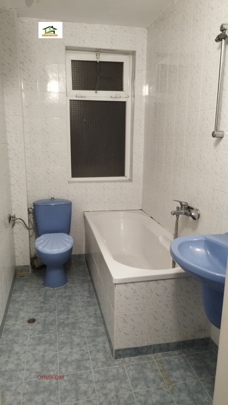 Продава 3-СТАЕН, гр. Пазарджик, Идеален център, снимка 7 - Апартаменти - 51030301