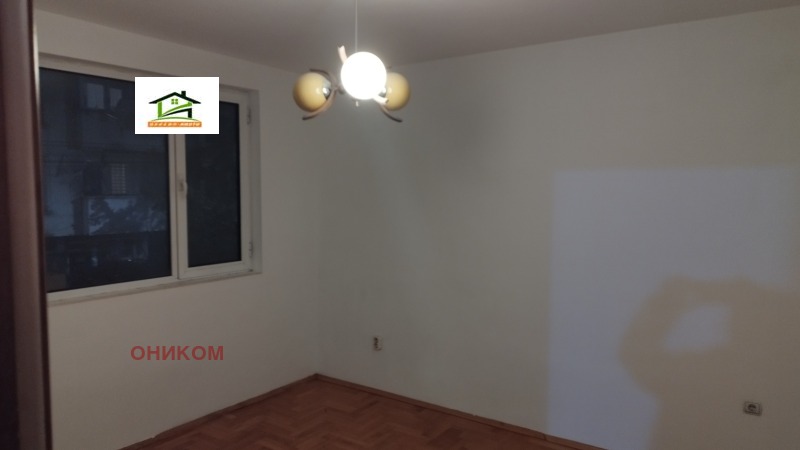 Продава 3-СТАЕН, гр. Пазарджик, Идеален център, снимка 11 - Апартаменти - 51030301