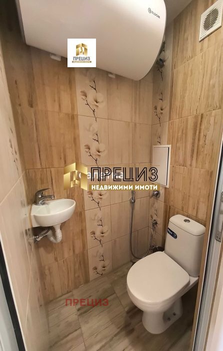 Продава 3-СТАЕН, гр. Шумен, Добруджански, снимка 9 - Апартаменти - 56022602