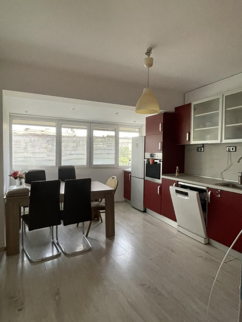 Продава МНОГОСТАЕН, гр. Пловдив, Каменица 1, снимка 3 - Апартаменти - 52846940