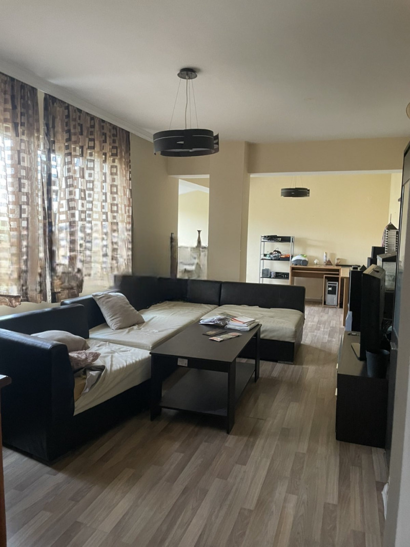 Продава МНОГОСТАЕН, гр. Пловдив, Каменица 1