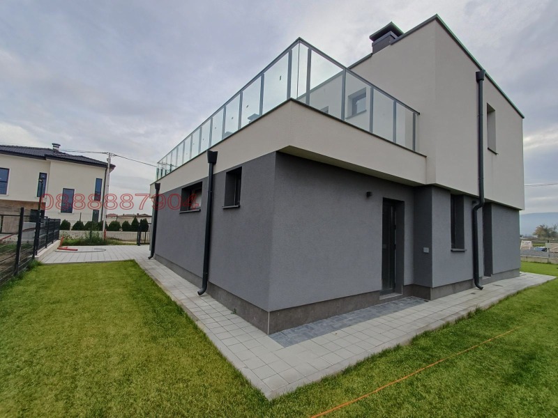 Продава КЪЩА, с. Оризари, област Пловдив, снимка 3 - Къщи - 52705147