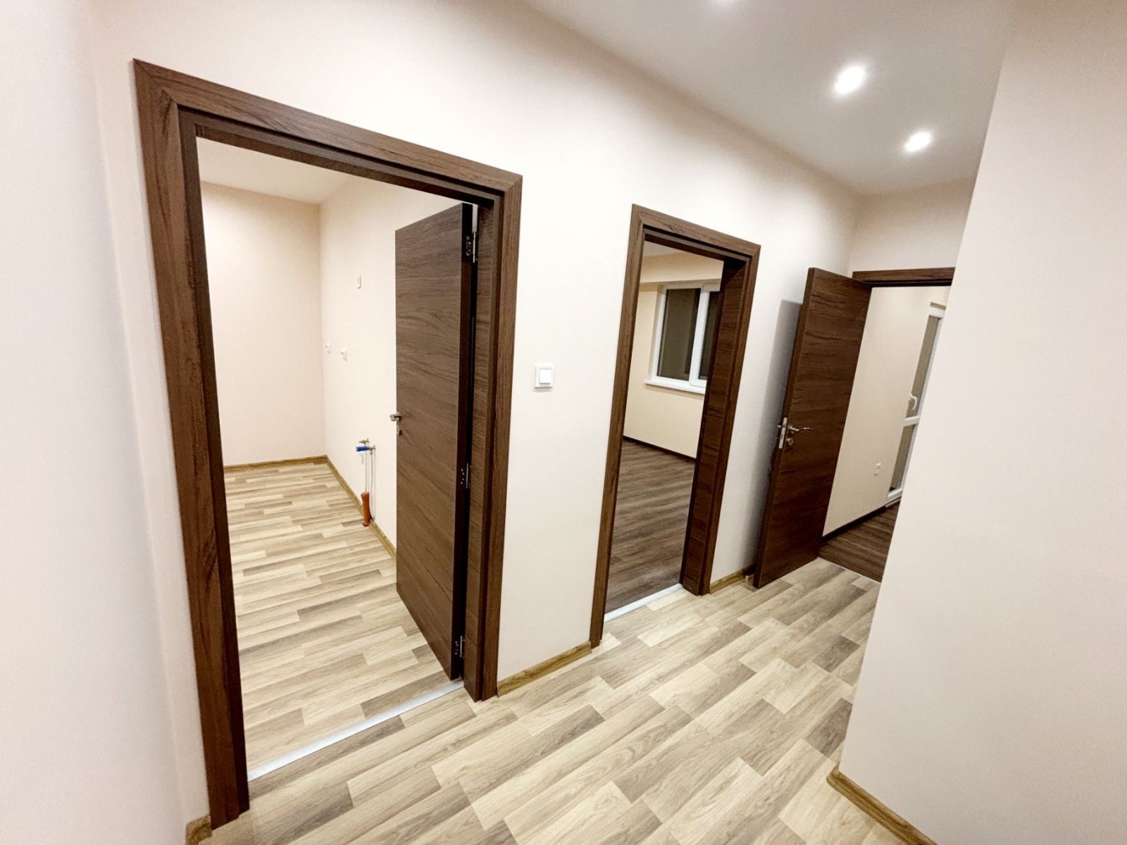 Продава 2-СТАЕН, гр. София, Люлин 6, снимка 11 - Апартаменти - 54530865