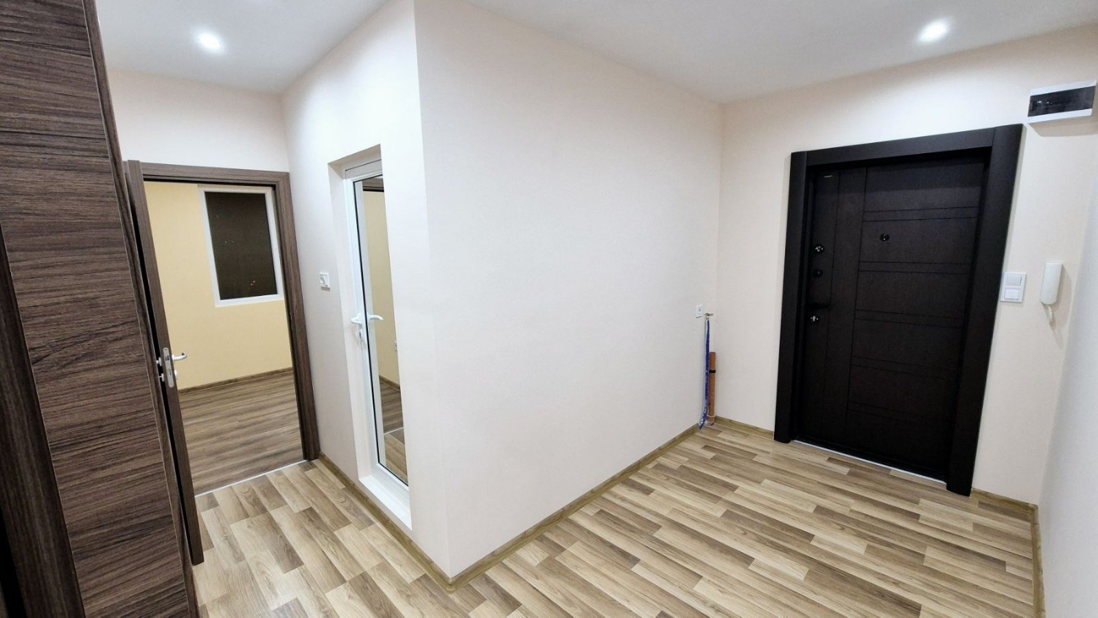 Продава 2-СТАЕН, гр. София, Люлин 6, снимка 12 - Апартаменти - 54530865