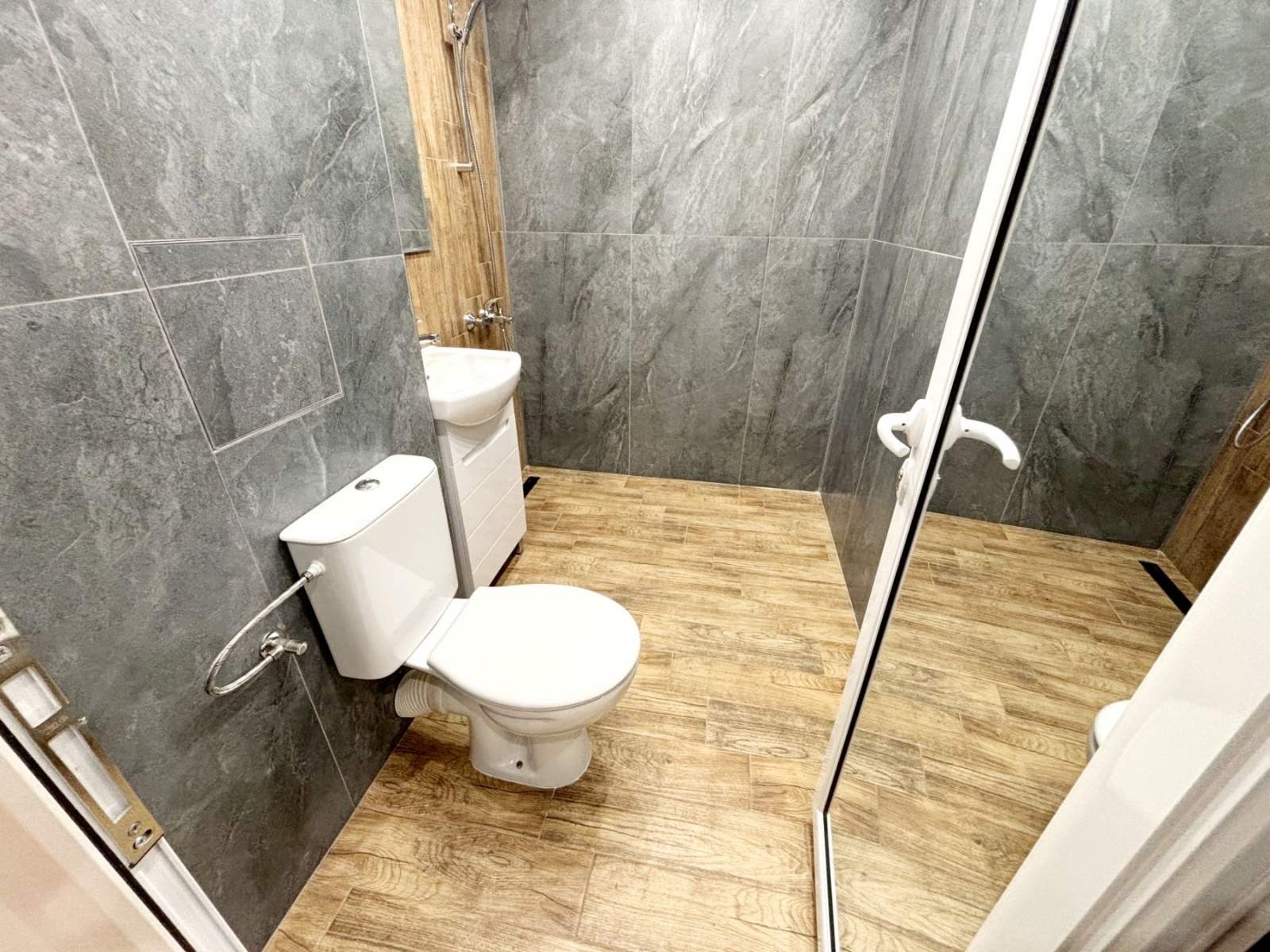 Продава 2-СТАЕН, гр. София, Люлин 6, снимка 2 - Апартаменти - 54530865