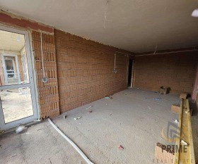 Многостаен град Бургас, Славейков 5