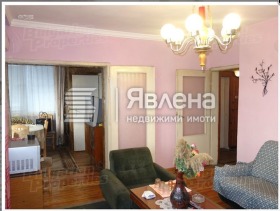 Хоусе Флоор Коматево, Пловдив