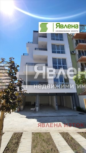 Eladó  Bérlakás Sofia , Nadezsda 4 , 201 négyzetméter | 37258688 - kép [4]