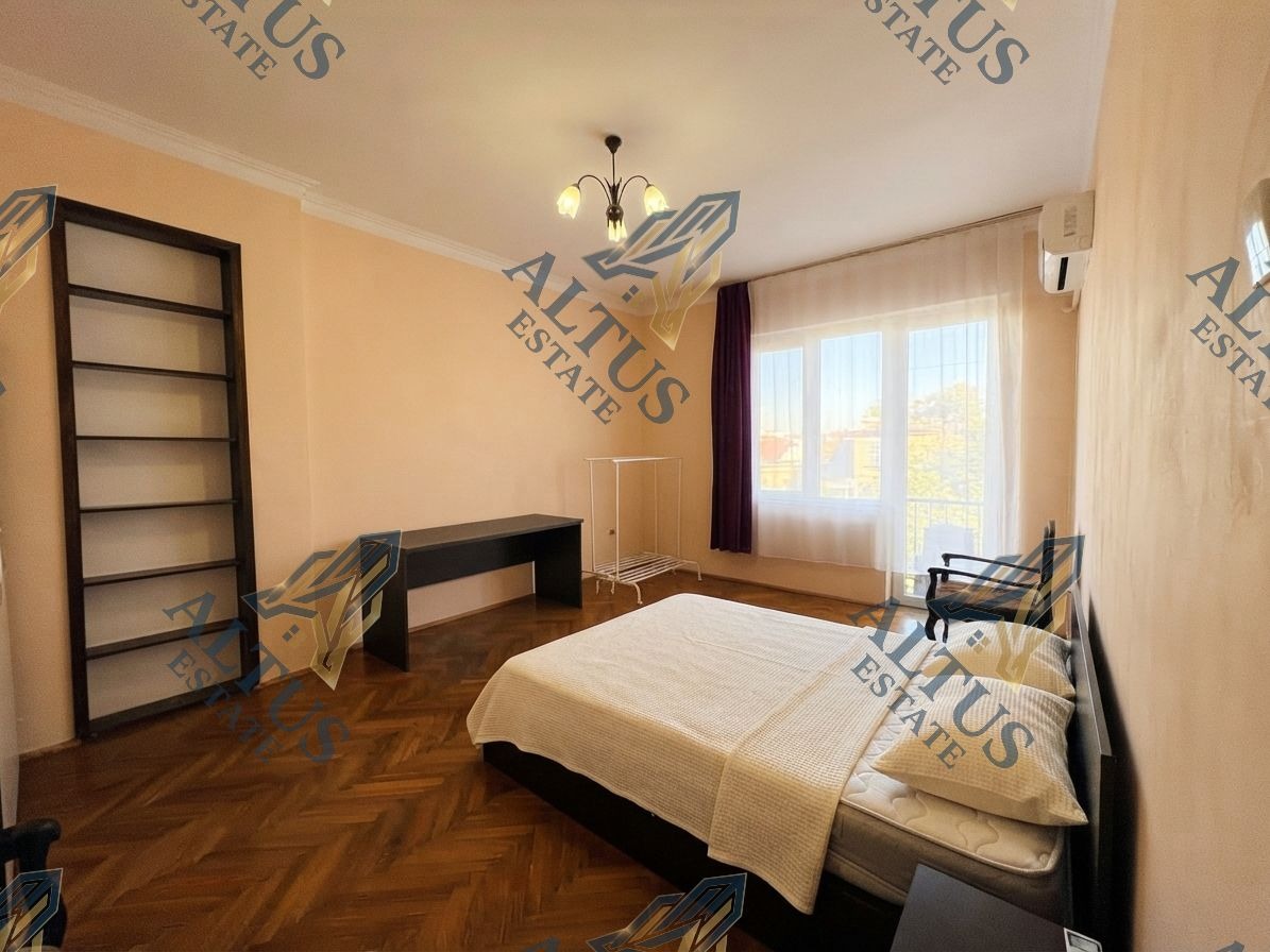 Продава 3-СТАЕН, гр. София, Център, снимка 5 - Апартаменти - 56374973