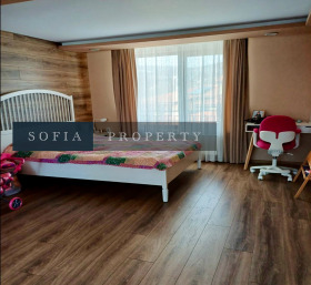 Ev Kokalyane, Sofia 11