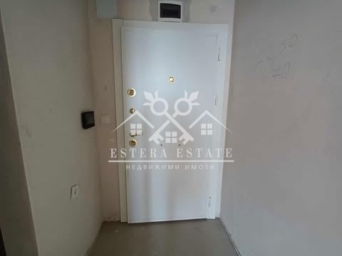 Na prodej  Studio Šumen , Bojan Balgaranov 2 , 41 m2 | 57172679 - obraz [3]