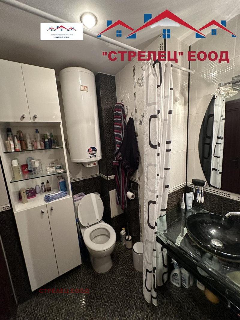 Продава  2-стаен град Добрич , Център , 74 кв.м | 56360188 - изображение [2]