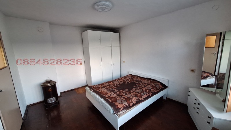 Продава КЪЩА, гр. Дебелец, област Велико Търново, снимка 4 - Къщи - 52780482