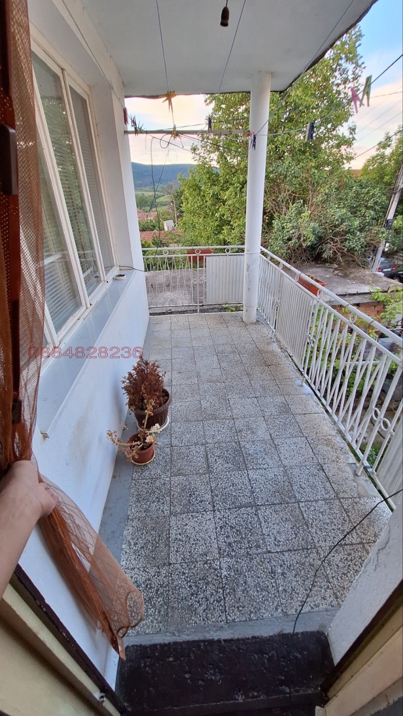 Продава КЪЩА, гр. Дебелец, област Велико Търново, снимка 11 - Къщи - 52780482