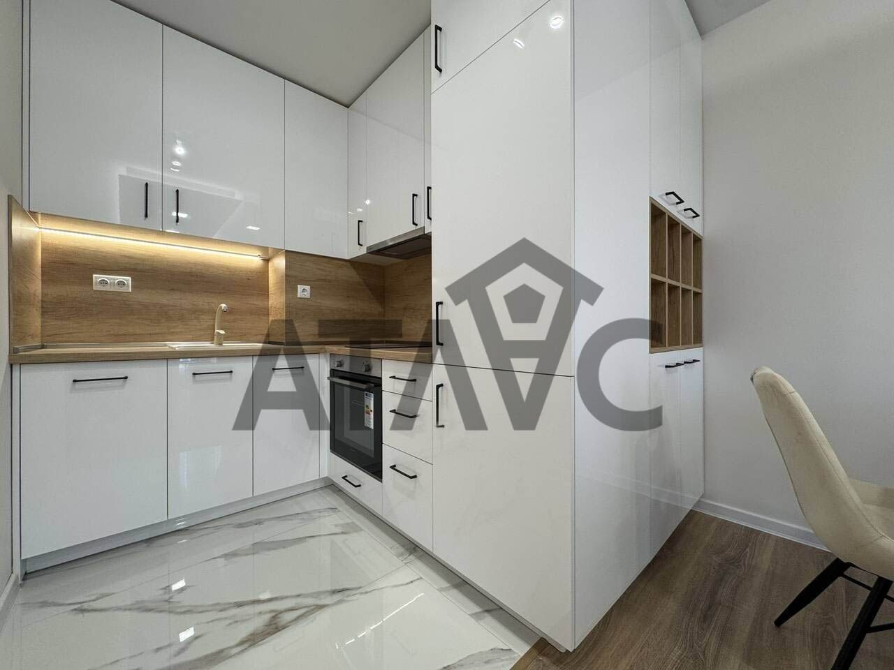 Продава 2-СТАЕН, гр. Пловдив, Остромила, снимка 2 - Апартаменти - 54210056