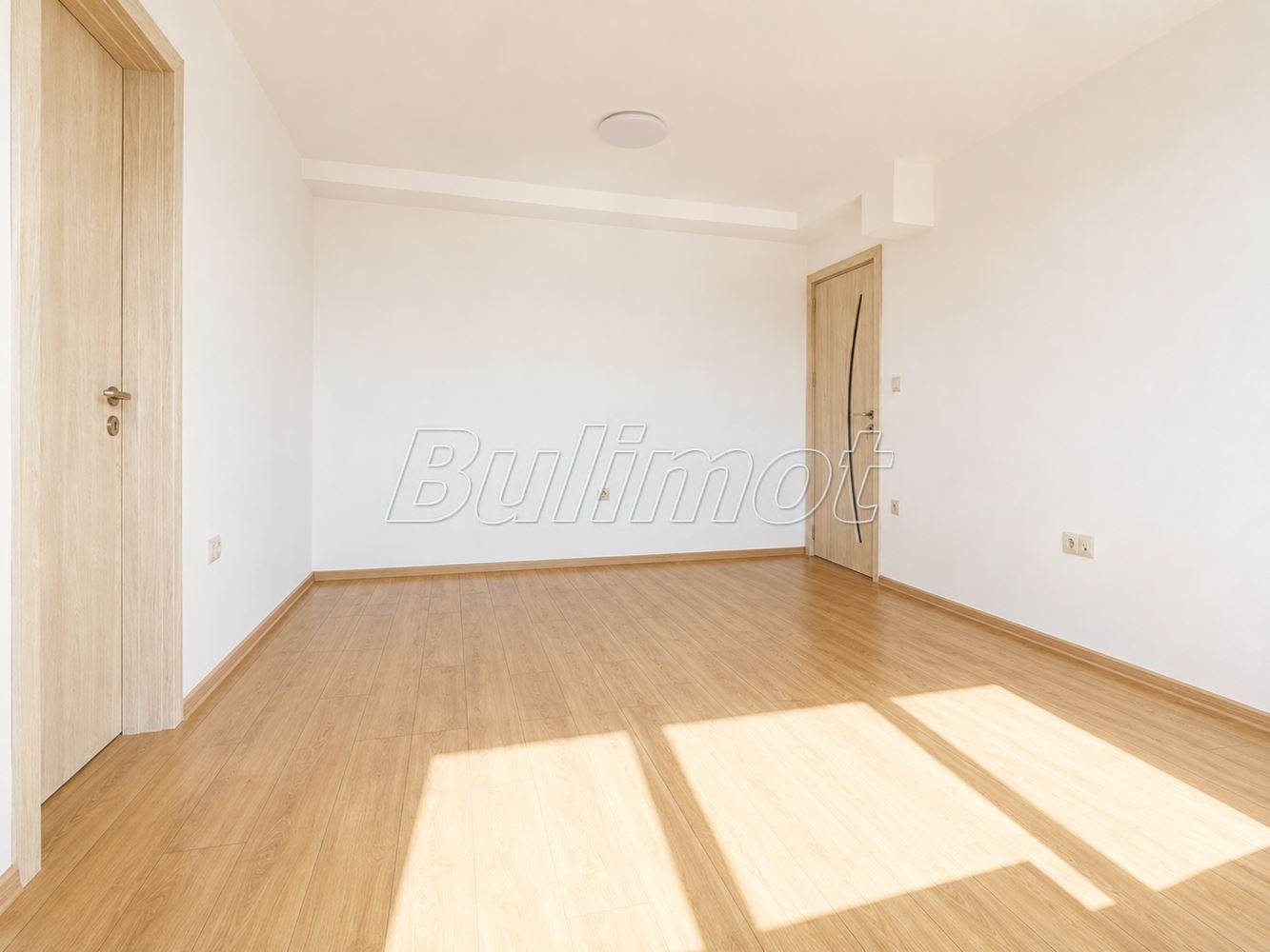 Продава 3-СТАЕН, гр. Варна, Трошево, снимка 2 - Апартаменти - 55688172