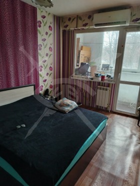 2 camere da letto Teva, Pernik 5