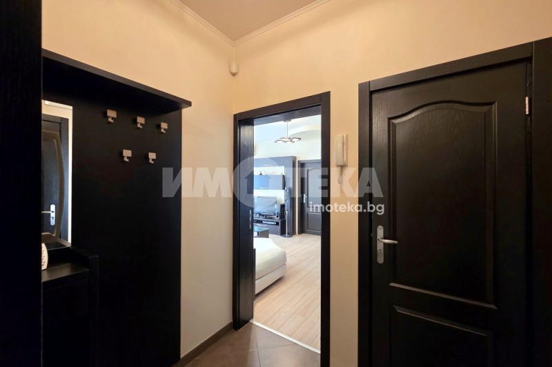 Продава 3-СТАЕН, гр. София, Център, снимка 17 - Апартаменти - 52874388