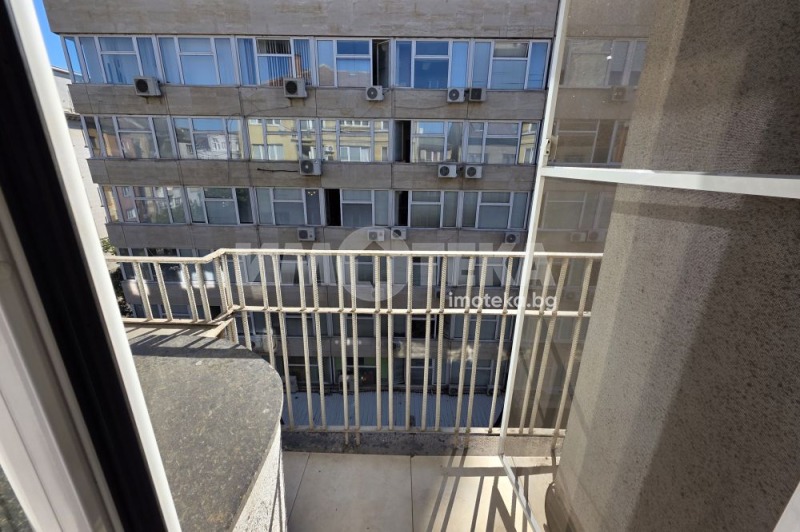 Продава 3-СТАЕН, гр. София, Център, снимка 16 - Апартаменти - 52874388