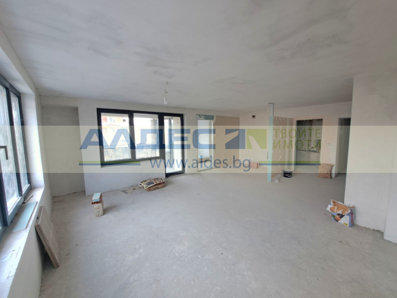 À venda  3 quartos Sofia , Borovo , 180 m² | 86138665 - imagem [2]