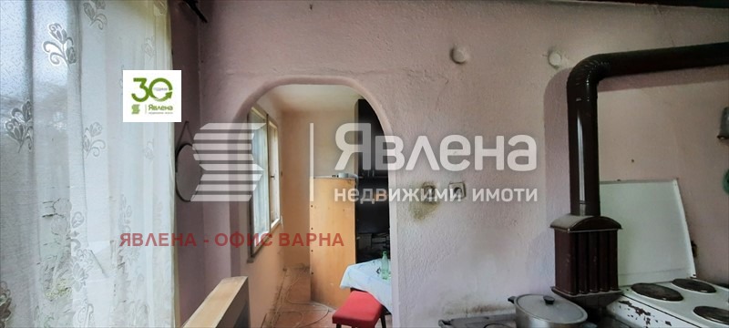 Продава КЪЩА, с. Зорница, област Варна, снимка 5 - Къщи - 52620645