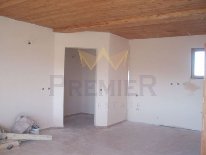 Продава КЪЩА, с. Селце, област Добрич, снимка 4 - Къщи - 53508444