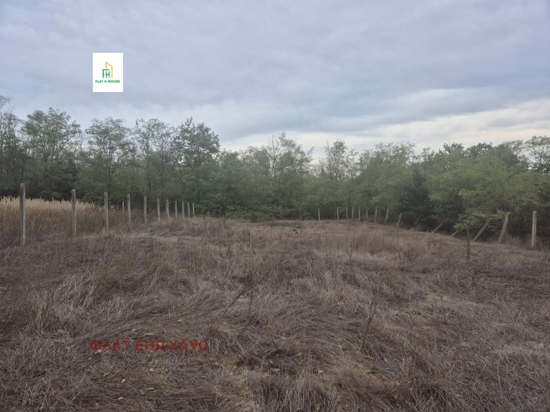 Продава ПАРЦЕЛ, с. Приселци, област Варна