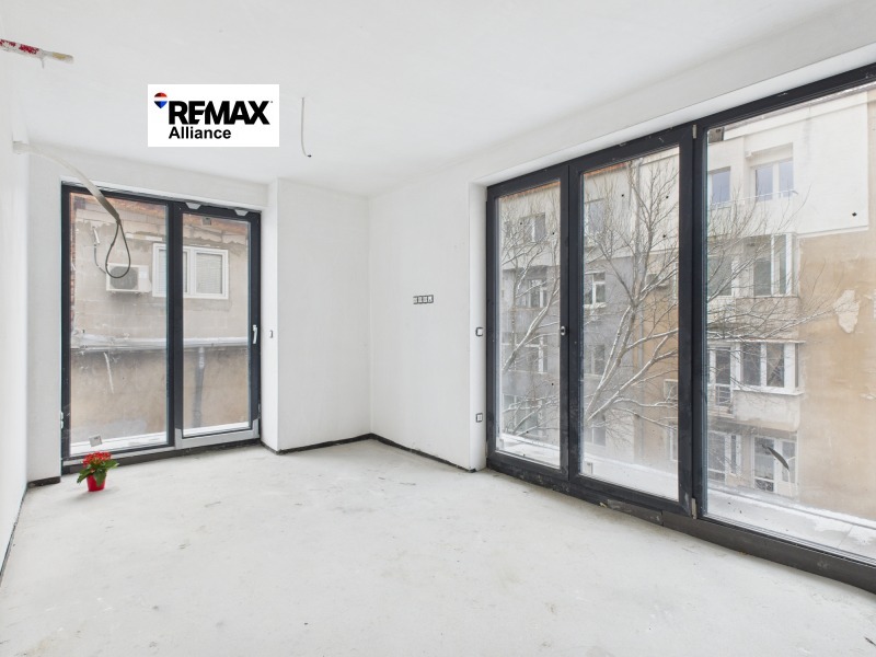 Продава 3-СТАЕН в град София, Център - 100 кв.м / 429 963 € » 840 934.53 лв., РЕМАКС АЛИАНС